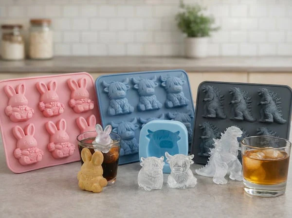 🐮 Mini Highland Cow Ice Cube & Dessert Mold 🧊🍪 Cute 3D Ice for Drinks, Parties & Gifts💕 - Image 5